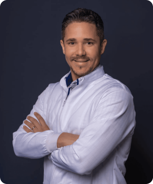 Dr. José Antonio Ocumarez Reyes | V-O Clinica de Ojos